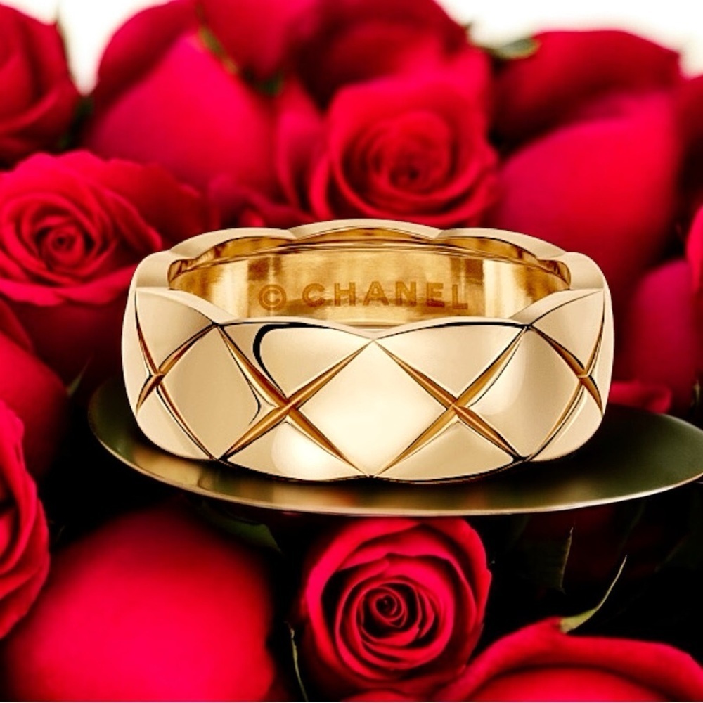 Designer Channel Ring - Picture 2 of 9